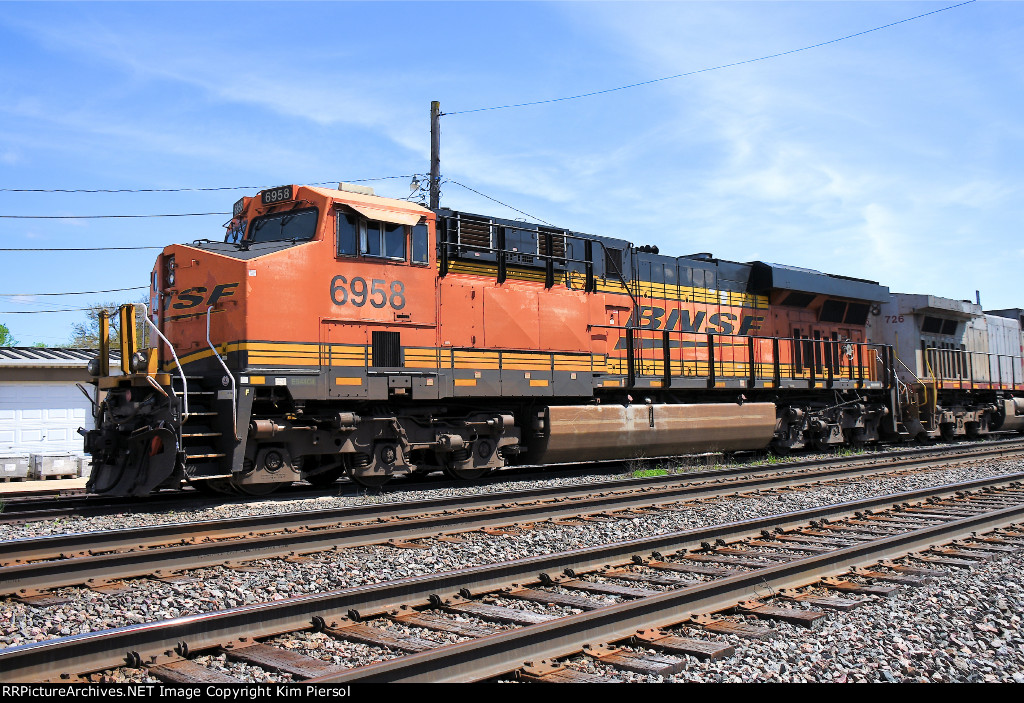 BNSF 6958